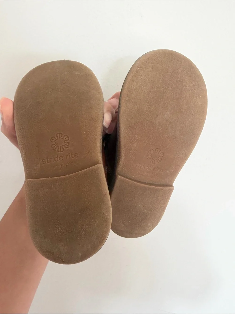 Stride Rite strap small fit
